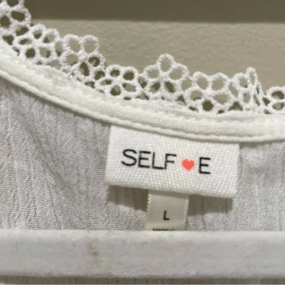 SELF E White Lace Trim Smocked Waist Blouse Size Large - Picture 9 of 9